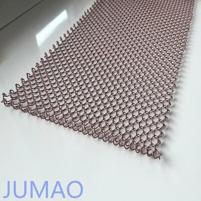 Aan het plafond gemonteerd mesh gordijn van roestvrij staal, ideaal voor achtergronden en commerciële omgevingen